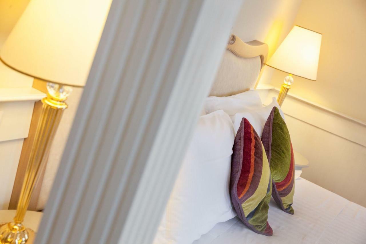 Hotel Leon D'Oro Роверето Экстерьер фото