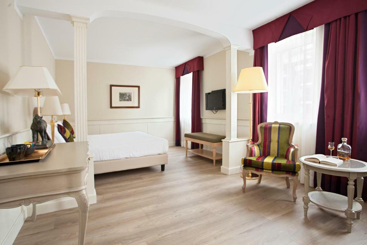 Hotel Leon D'Oro Роверето Экстерьер фото