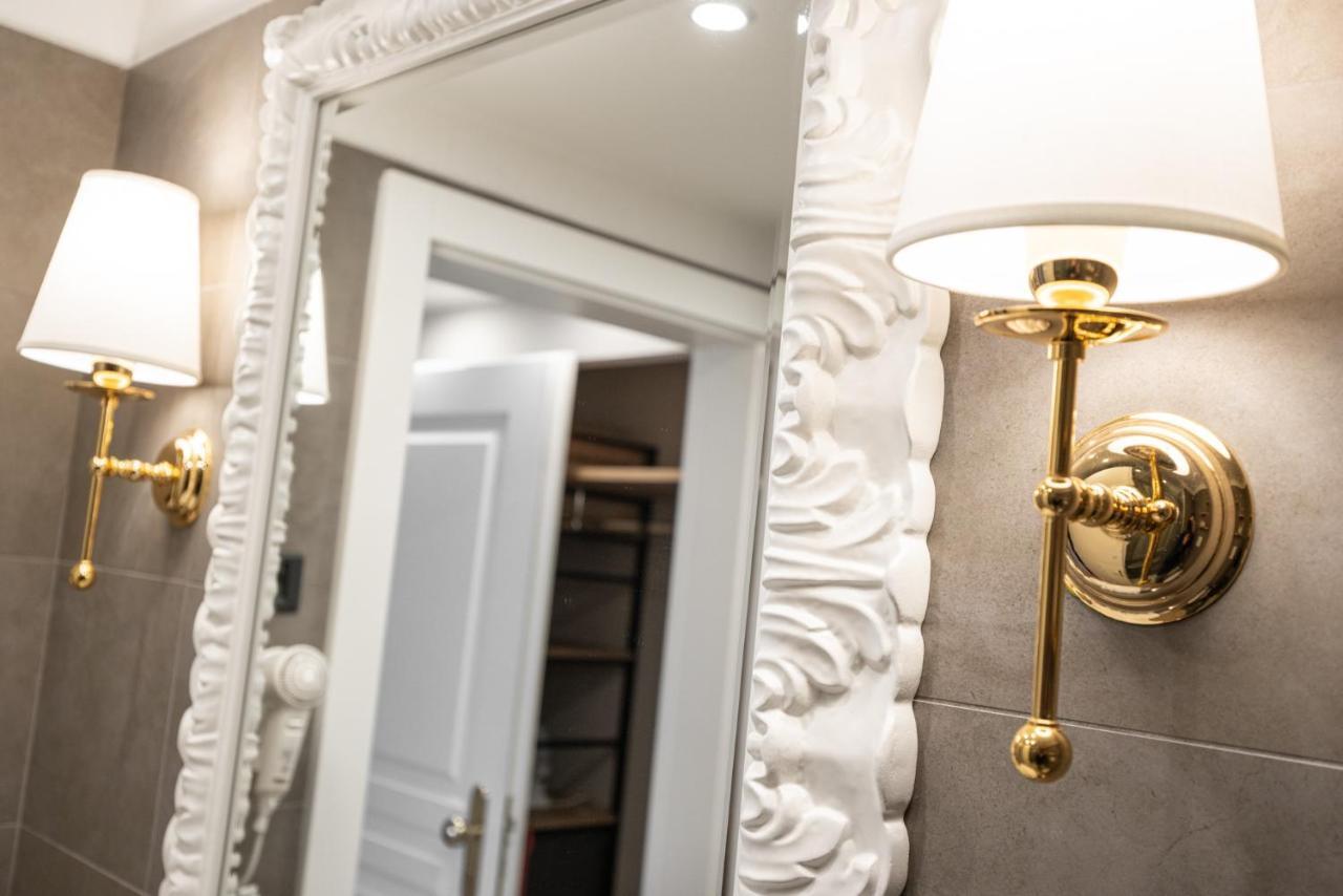 Hotel Leon D'Oro Роверето Экстерьер фото